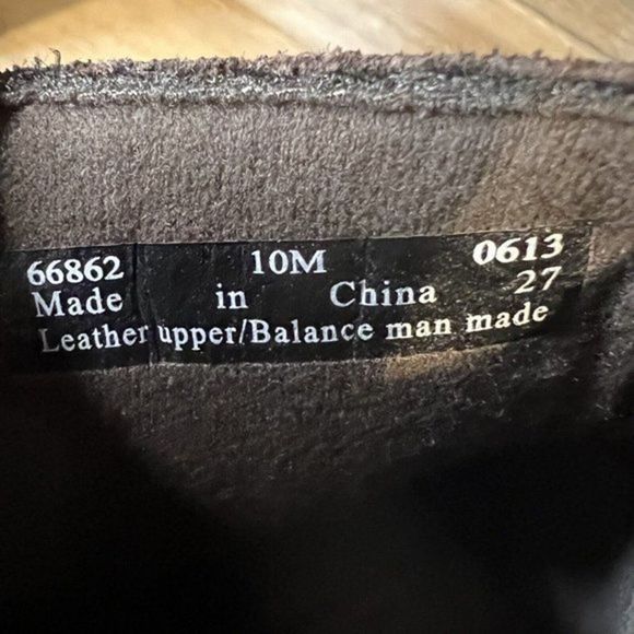 Womens Clarks Camelia Brown Suede Heeled Ankle Booties Boots Size 10 M EUC‎ - Picture 6 of 6